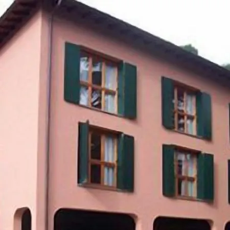 Cernobbio Residence מלון דירות צ'רנוביו